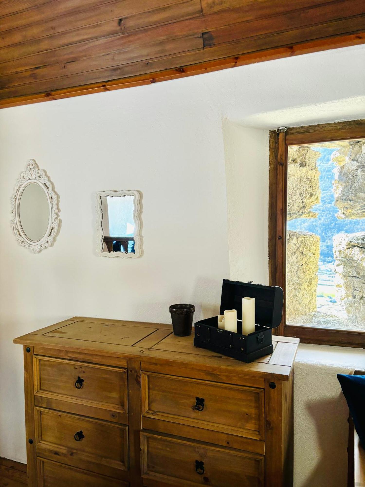 Foppoli Castle, Private 11Th Century Fortress With Panoramic View, Sauna And Hot Tub Overlooking The Valtellina Mazzo di Valtellina Ngoại thất bức ảnh